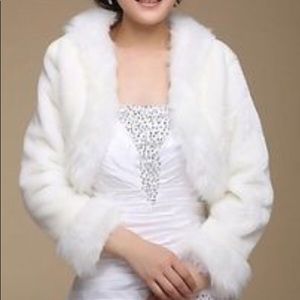 Faux Fur Wrap/bolero